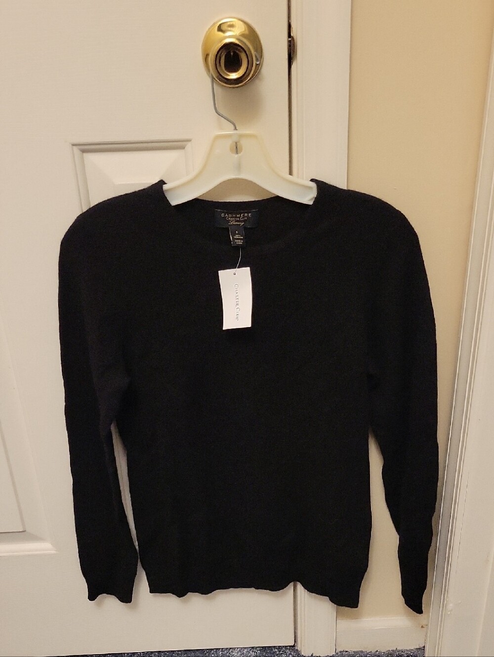 Women's Black Cashmere Crewneck Sweater